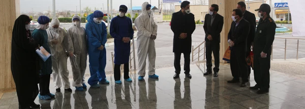 دکتر مازندرانی سرپرست دانشگاه فرهنگیان گلستان با حضور در بیمارستان شهدای بندرگز از کادر درمان تقدیر به عمل آورد. 2