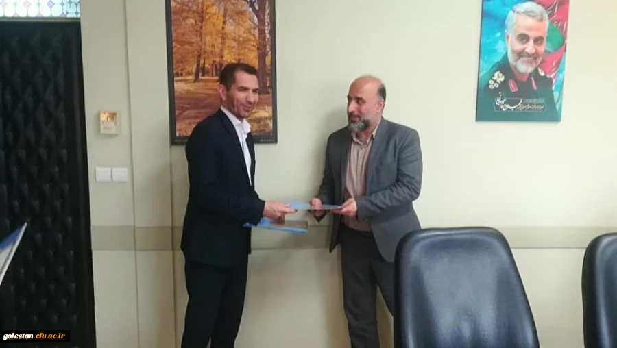 روابط عمومی ها ویترین دستگاه های اجرایی هستند
 2