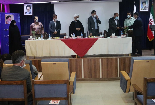 اولین جلسه شورای اداری دانشگاه با رعایت پرتکل های بهداشتی برگزار شد.
 7