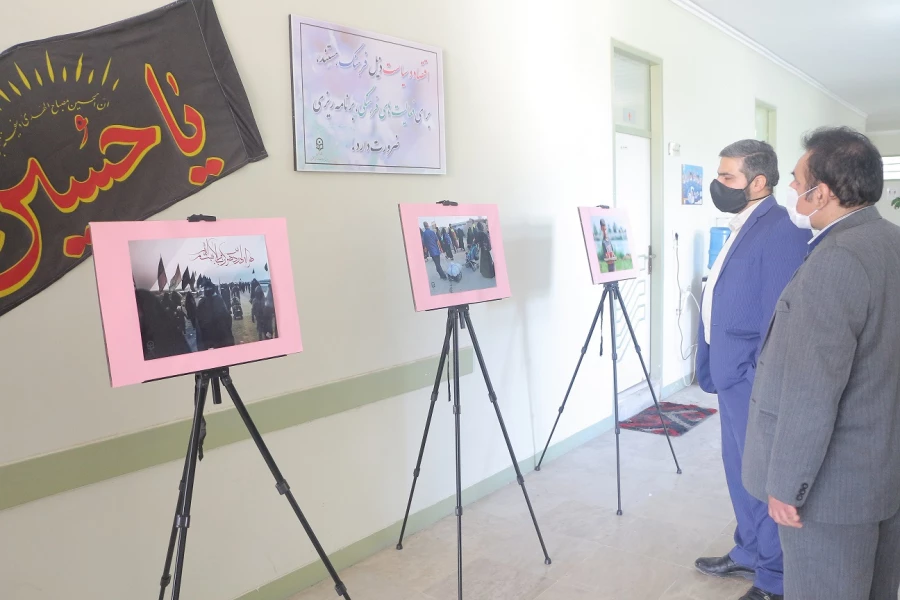 نمایشگاه عکس روایت اربعین در پردیس آیت الله خامنه ای گرگان 3