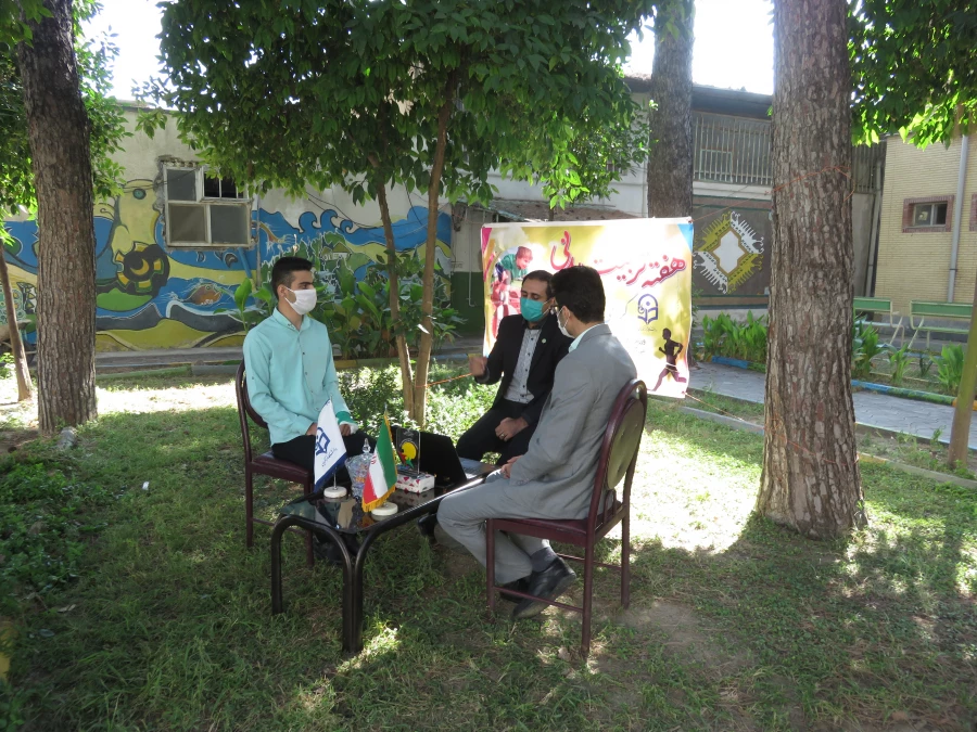 اولین میزگرد دانشجویی واحد دانشگاهی شهید بهشتی گنبد کاووس با حضور جناب آقای احمد صفرخانی مدرس دانشگاه و مسئول تربیت بدنی آموزش و پرورش این شهر و  دو نفر از دانشجو معلمان این مجموعه بصورت مجازی و همراه با پرسش وپاسخ برگزار شد. 4