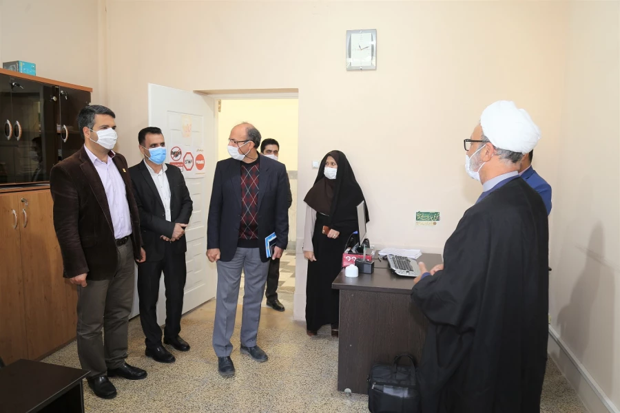 بازدید سرپرست مدیریت امور پردیس های استان گلستان از روند ثبت نام دانشجو معلمان جدیدالورود سال تحصیلی 1400-1399 از پردیس امام خمینی (ره) گرگان 2