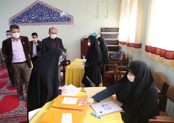 بازدید سرپرست مدیریت امور پردیس های استان گلستان از روند ثبت نام دانشجو معلمان جدیدالورود سال تحصیلی 1400-1399 از پردیس امام خمینی (ره) گرگان 2