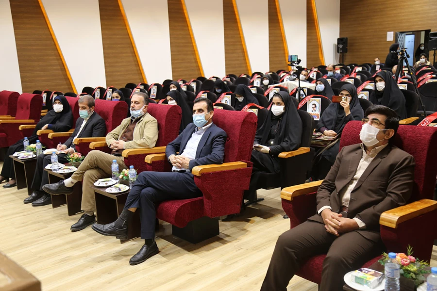 بهترین راه تربیت نیرو برای مدارس و آموزش و پرورش دانشگاه فرهنگیان است. 4