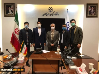 به مناسبت روز دانشجو

نشست تخصصی جنبش های دانشجویی و احزاب با حضور مسئولین، دانشجومعلمان و مدعوین برگزار گردید.