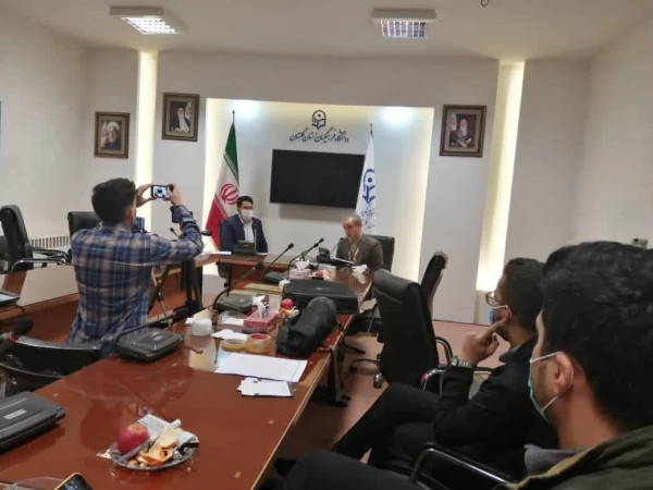 نشست تخصصی جنبش های دانشجویی و احزاب با حضور مسئولین، دانشجومعلمان و مدعوین برگزار گردید. 3