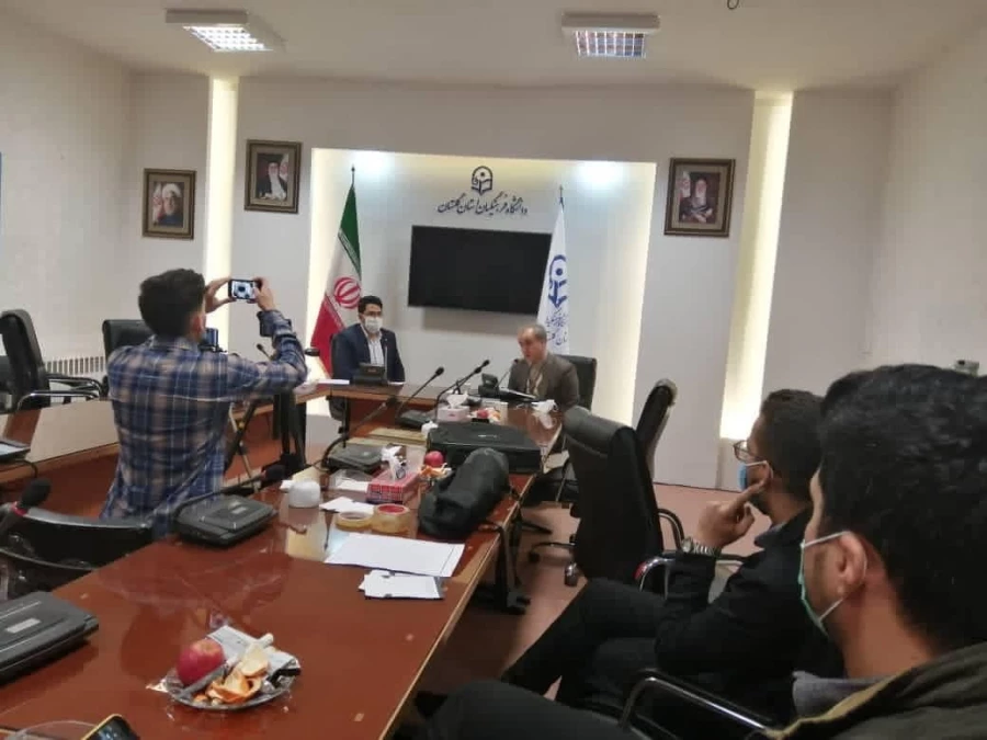 نشست تخصصی جنبش های دانشجویی و احزاب با حضور مسئولین، دانشجومعلمان و مدعوین برگزار گردید. 3