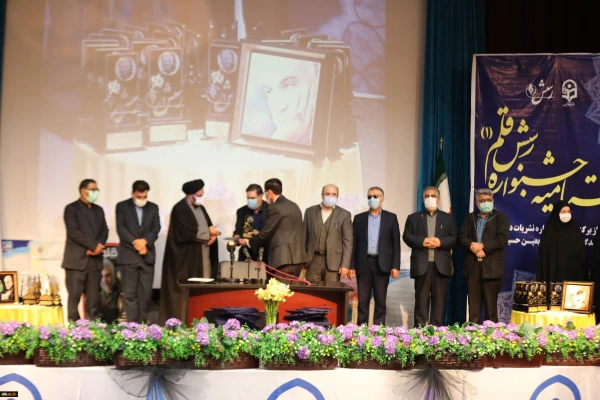 موفقیت دانشجومعلمان گلستانی در جشنواره نشریات دانشجویی(رسش قلم) دانشگاه فرهنگیان  2