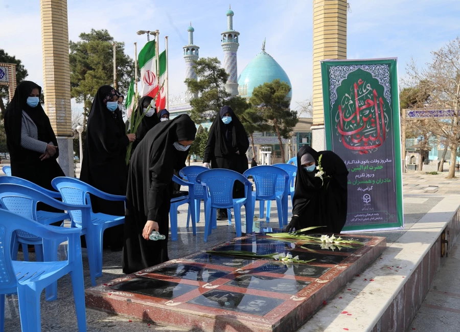 غبارروبی ،عطر افشانی و زیارت مزار گلزار شهدای گمنام در امامزاده عبدالله گرگان. 6