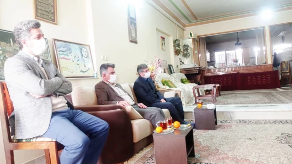 دیدار سرپرست محترم واحد دانشگاهی شهید بهشتی گنبد کاووس و کارشناسان فرهنگی این واحد دانشگاهی با خانواده شهید دانشجو معلم امیر بیگدلی  2