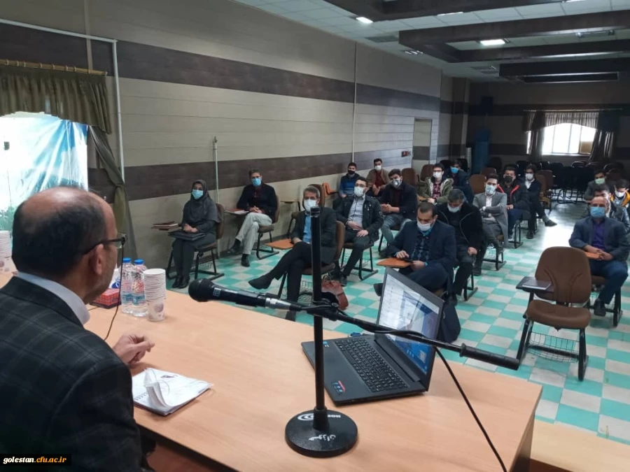 مراسم تجلیل از دانشجو معلمان برتر آموزشی و فعالان فرهنگی و هنری با حضور سرپرست محترم امور پردیس های استان گلستان جناب آقای دکتر ثنایی و دکتر قندهاری معاون هماهنگی استان و همچنین ریاست محترم دانشگاه علمی کاربردی گنبد کاووس سرکار خانم دکتر عزیز مرادی  4