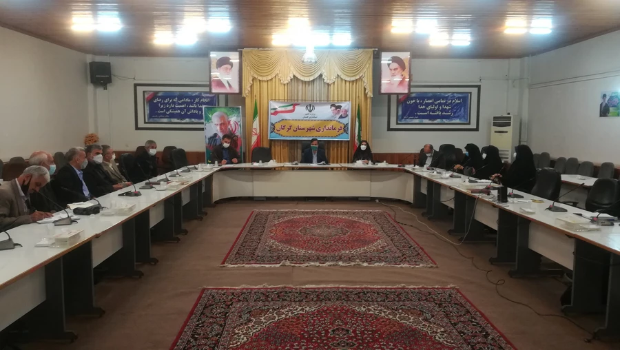 اثر گذارترین نهاد در امر تربیت، آموزش و پرورش است
 2