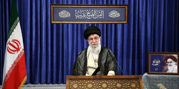 رهبر معظم انقلاب: فلسطین زنده ترین مساله مشترک امت اسلامی است. 2