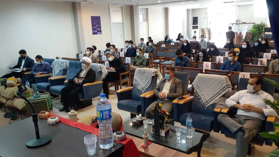 هویت جوانان ما باید با الگو قراردادن شهدا شکل بگیرد
 2