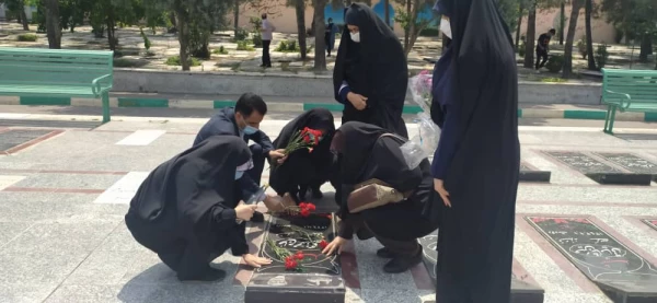 آیین غبارروبی و عطرافشانی مزار شهدا به مناسبت سوم خرداد سالروز حماسه آزادسازی خرمشهر 5