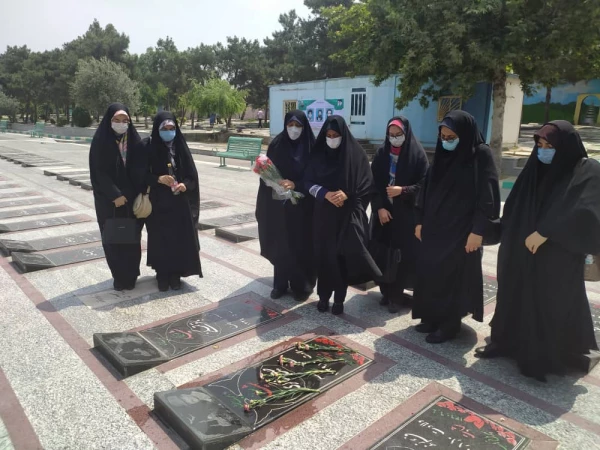 آیین غبارروبی و عطرافشانی مزار شهدا به مناسبت سوم خرداد سالروز حماسه آزادسازی خرمشهر 6