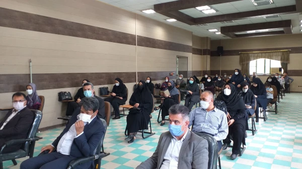 مراسم تجلیل از نمایندگان مهارت آموزان در واحد دانشگاهی شهید بهشتی گنبدکاووس 6