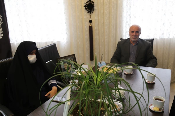 دیدار مسئولین پردیس امام خمینی (ره) گرگان با فرمانده دوران جنگ تحمیلی حاج تقی ایزد 2