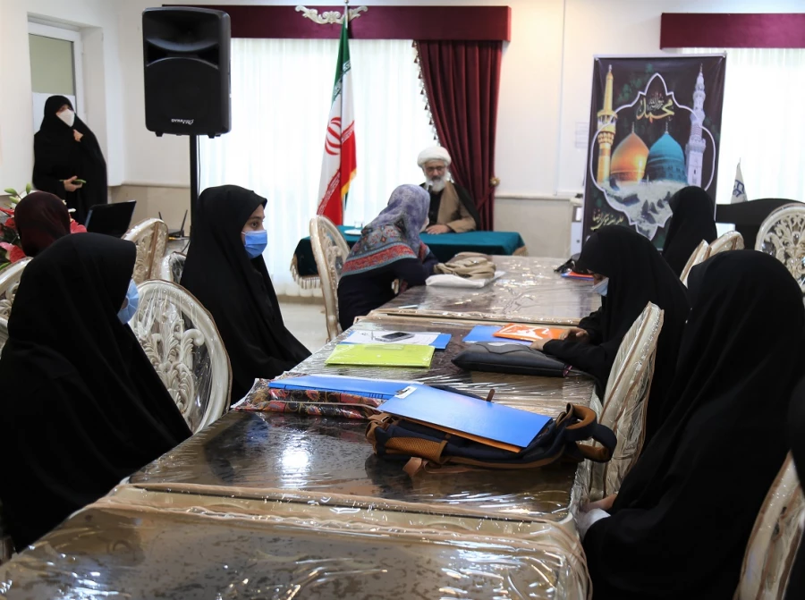 نشست علمی تخصصی شعور معنوی و وجدان اخلاقی در بیانیه گام دوم انقلاب . 8