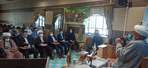 با حضور حجت الاسلام والمسلمین حاج آقا مزرجی رئیس حوزه علمیه منتظریه گنبد کاووس و آخوند کسلخه رئیس حوزه علمیه محمدیه گنبد کاووس در واحد دانشگاهی شهید بهشتی گنبدکاووس برگزارشد. 7