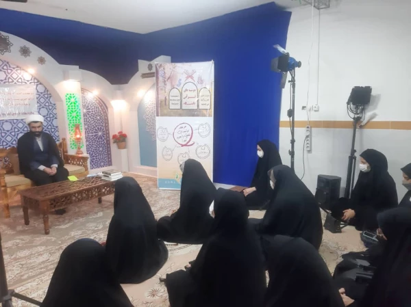 برگزاری نشست تحکیم بنیان خانواده با موضوع سبک زندگی قرآنی 2