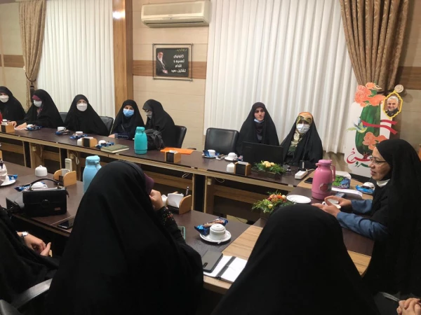  
نشست هم اندیشی دانشجویی با محوریت تبین الگوی سوم زن
 2