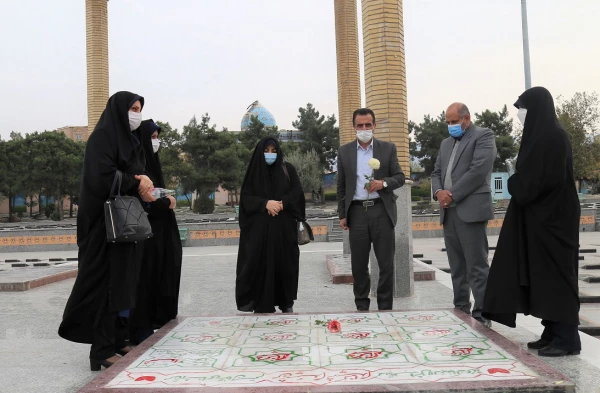 آئین غبار روبی ، عطر افشانی و زیارت مزار شهدا به مناسبت گرامیداشت هفته بسیج  5