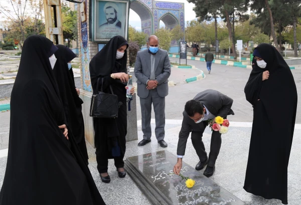 آئین غبار روبی ، عطر افشانی و زیارت مزار شهدا به مناسبت گرامیداشت هفته بسیج  6