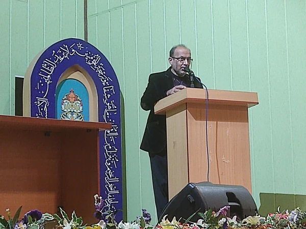 فعالیت های بسیج دانشجویی راهی برای رسیدن به خودباوری است. 2