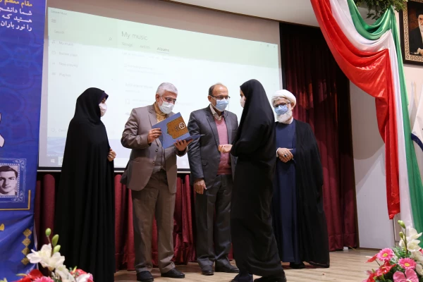 مراسم گرامیداشت روز دانشجو با حضور استاندار گلستان برگزار شد. 12