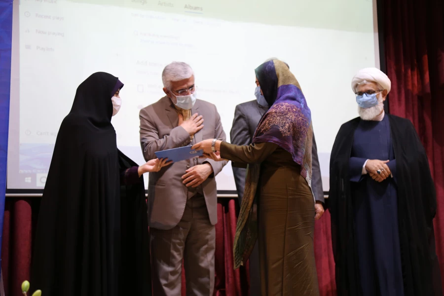 مراسم گرامیداشت روز دانشجو با حضور استاندار گلستان برگزار شد. 13