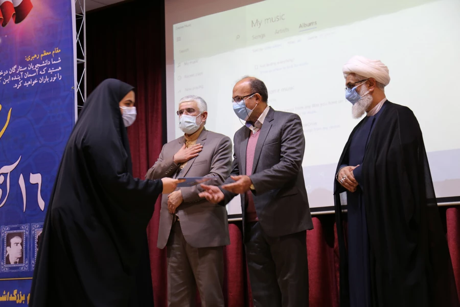 مراسم گرامیداشت روز دانشجو با حضور استاندار گلستان برگزار شد. 14