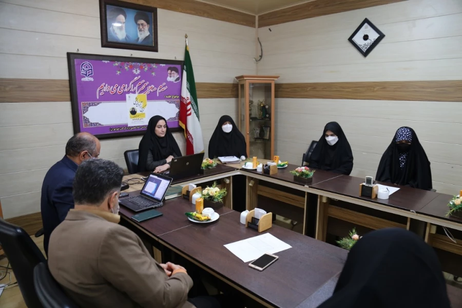 کرسی آزاد اندیشی با موضوع نشاط و شادابی در جامعه : کاهش؟یا افزایش 3