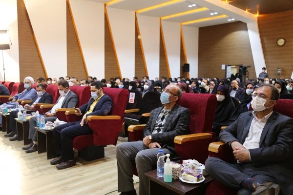 زنان جایگاه ویژه ای در تحقق تمدن نوین اسلامی دارند 2