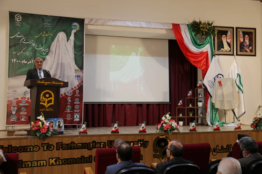 انقلاب اسلامی احیاگر اسلام ناب محمدی در حوزه زنان است 3