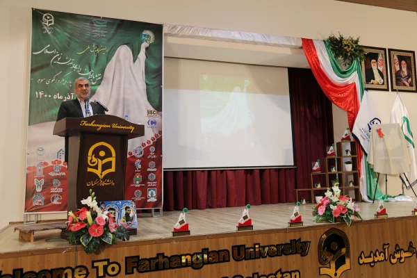 انقلاب اسلامی احیاگر اسلام ناب محمدی در حوزه زنان است 5