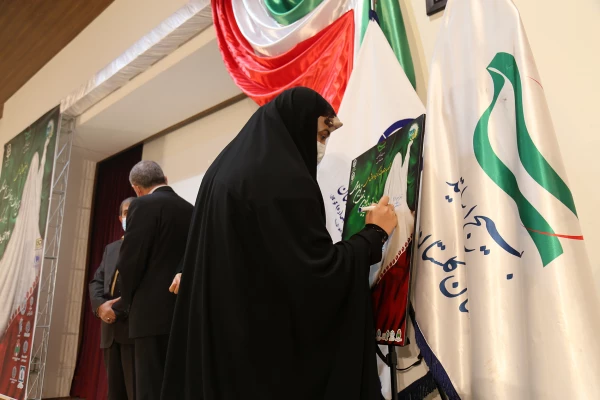 انقلاب اسلامی احیاگر اسلام ناب محمدی در حوزه زنان است 7