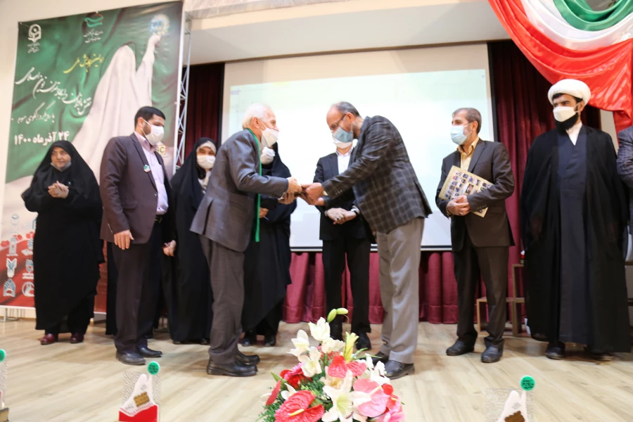 انقلاب اسلامی احیاگر اسلام ناب محمدی در حوزه زنان است 9