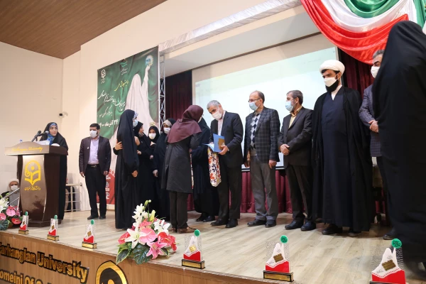 انقلاب اسلامی احیاگر اسلام ناب محمدی در حوزه زنان است 11