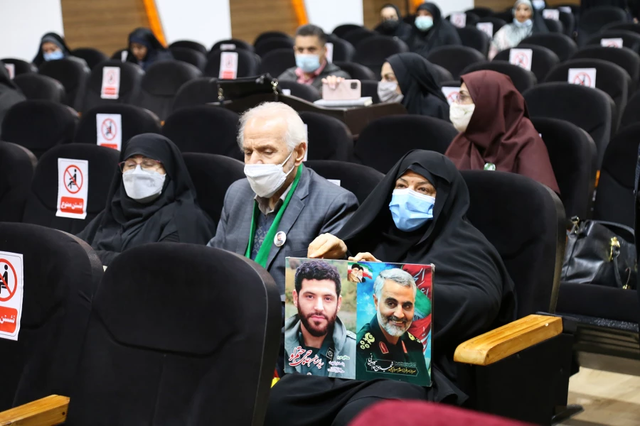 انقلاب اسلامی احیاگر اسلام ناب محمدی در حوزه زنان است 16