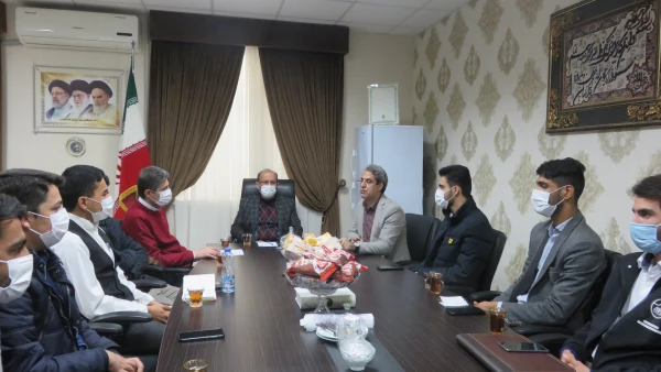 با حضور سرپرست مدیریت استان دکترنوید ثنایی و مسئول فرهنگی استان محمدصادقی و دبیران کانونهای و انجمن های علمی واحد دانشگاهی شهید بهشتی گنبد کاووس برگزار شد 4