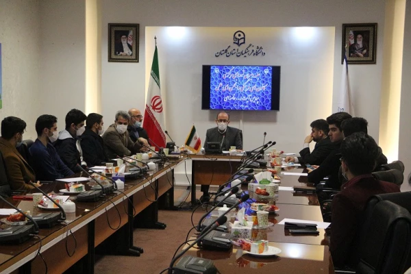 کانون های فرهنگی، تشکل ها و انجمن های علمی، قلب تپنده دانشگاه فرهنگیان و پردیس هستند. 3