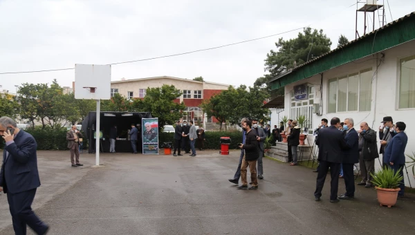 مراسم سوگواری و عزاداری شهادت بزرگ بانوی جهان اسلام حضرت فاطمه زهرا (س) و ادای احترام به سردار دلها حاج قاسم سلیمانی . 2