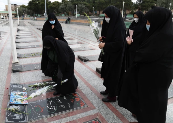 تکریم از مادران و همسران شهدا به مناسبت وفات حضرت ام البنین سلام الله علیها 2