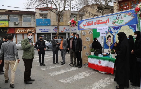 برپایی ایستگاه انقلاب به مناسبت گرامیداشت دهه فجر . 3