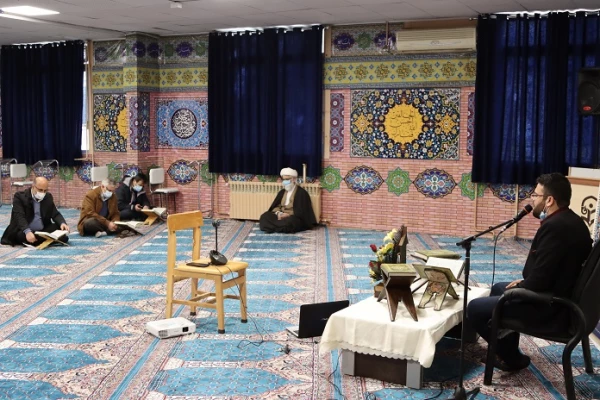 محفل انس با قرآن کریم در پردیس آیت ا... خامنه ای گرگان  5