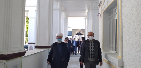 با حضور دکتر نوید ثنائی سرپرست دانشگاه فرهنگیان استان گلستان، حجت الاسلام و المسلمین دکتر علیرضارحیمی نژاد مسئول دفتر نهاد مقام معظم رهبری در دانشگاه فرهنگیان استان گلستان، مهندس جلال الدین تاج پور ریاست آموزش و پرورش شهرستان کلاله و سایر مدعوین انجام شد: