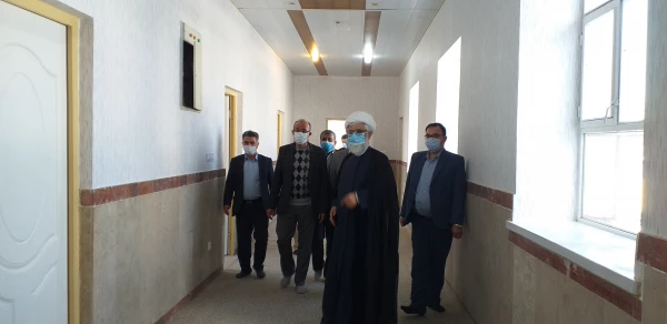 با حضور دکتر نوید ثنائی سرپرست دانشگاه فرهنگیان استان گلستان، حجت الاسلام و المسلمین دکتر علیرضارحیمی نژاد مسئول دفتر نهاد مقام معظم رهبری در دانشگاه فرهنگیان استان گلستان، مهندس جلال الدین تاج پور ریاست آموزش و پرورش شهرستان کلاله و سایر مدعوین انجام شد: