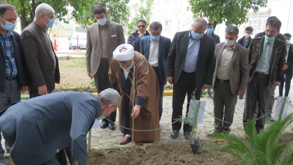 با حضور حجت الاسلام والمسلمین ترابی امام جمعه گنبد کاووس و مهندس دهرویه معاونت استاندار و فرماندار ویژه گنبد کاووس  7