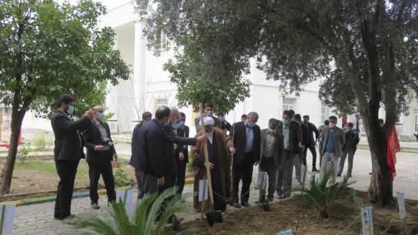 با حضور حجت الاسلام والمسلمین ترابی امام جمعه گنبد کاووس و مهندس دهرویه معاونت استاندار و فرماندار ویژه گنبد کاووس  6